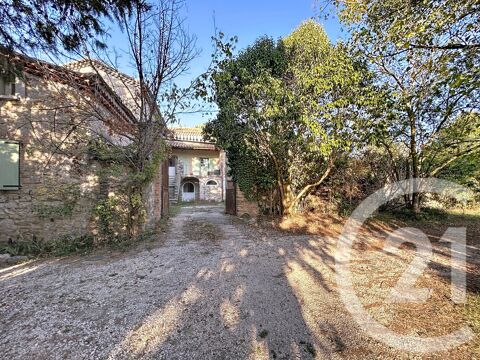   Vente Maison Maison - 10 pi�ce(s) - 447 m�