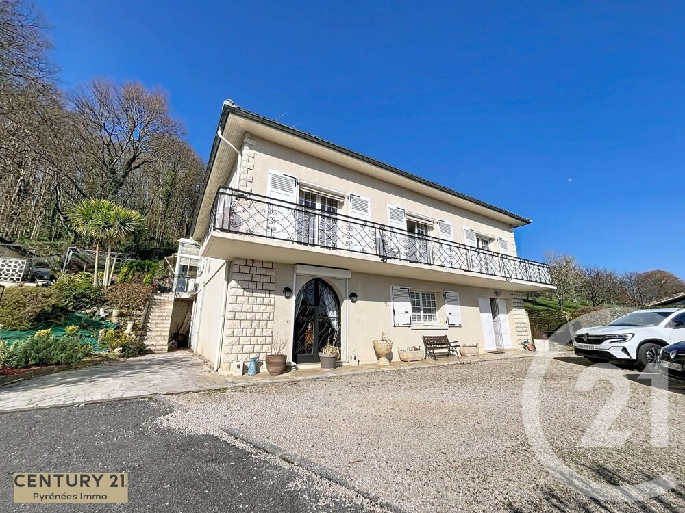 « LA VILLA PYRÉNÉENNE » À Villeneuve-de-Rivière....