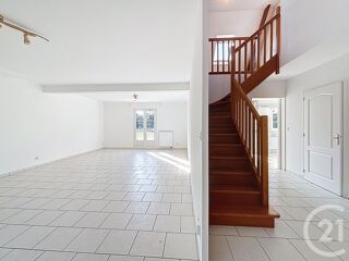  Maison à louer 5 pièces 128 m²