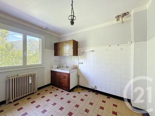  Maison � vendre 6 pi�ces 259 m�