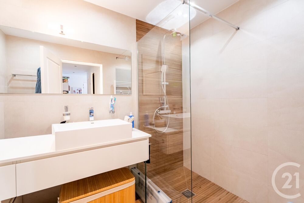 à vendre  Appartement Èze (06360)