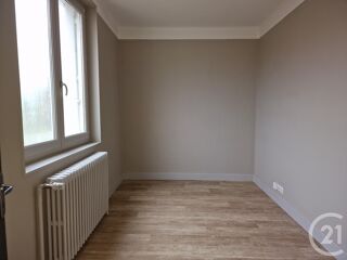  Maison à louer 6 pièces 283 m²