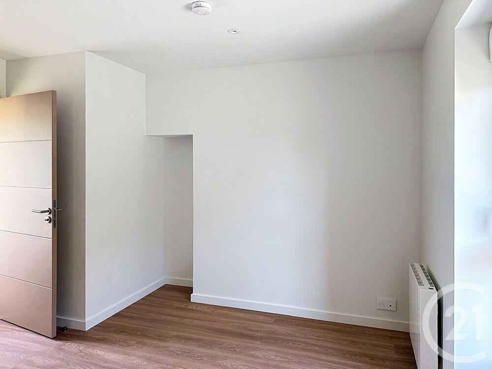 location Appartement - 2 pièce(s) - 30 m² Sixt-sur-Aff (35550)