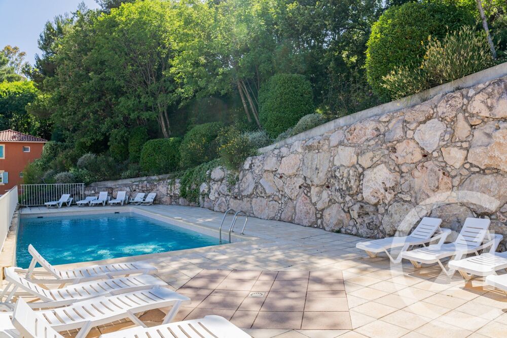 à vendre  Appartement Èze (06360)