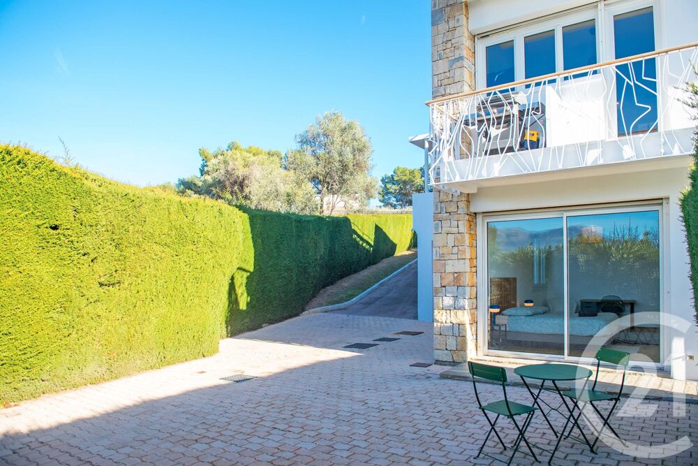 � vendre  Maison Cagnes-sur-Mer (06800)