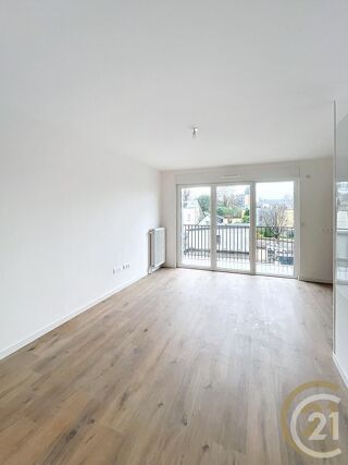  Appartement à louer 3 pièces 55 m²