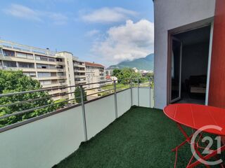  Appartement à louer 2 pièces 41 m²