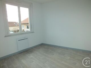  Appartement à louer 2 pièces 39 m²