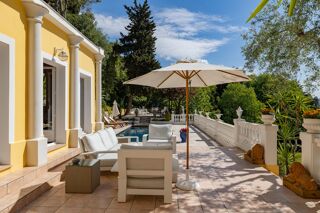  Maison à vendre 10 pièces 327 m²