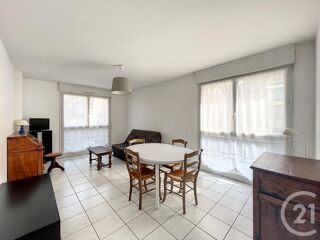 location Appartement - 2 pièce(s) - 50 m² Tours (37000)