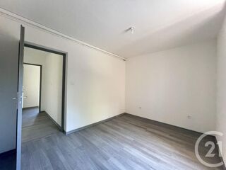  Appartement à louer 3 pièces 60 m²