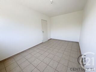  Appartement � louer 4 pi�ces 75 m�