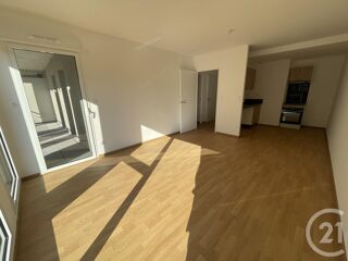  Appartement à louer 3 pièces 59 m²