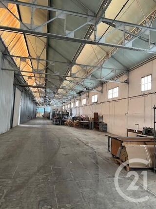  Immeuble à vendre 3200 m²