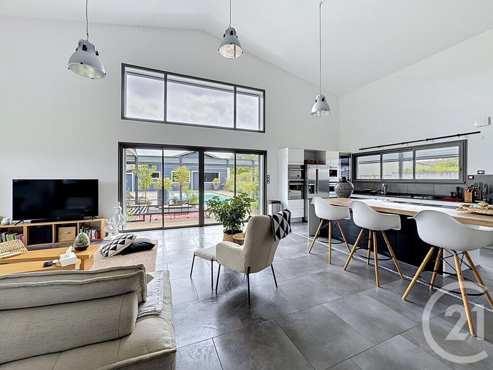 vente Maison - 5 pièce(s) - 336 m² Villeneuve-du-Paréage (09100)