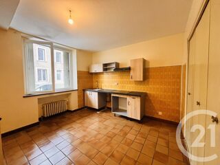  Appartement à louer 3 pièces 76 m²