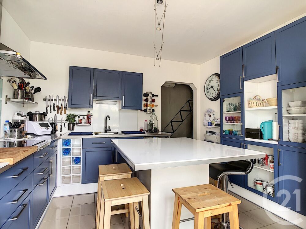 vente Maison - 8 pi�ce(s) - 226 m� Verneuil-en-Bourbonnais (03500)