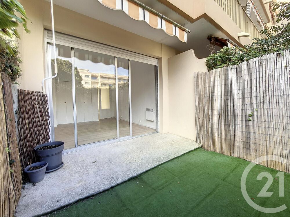 location Appartement - 2 pièce(s) - 40 m² Mandelieu-la-Napoule (06210)