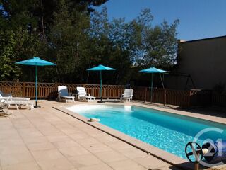  Maison � vendre 9 pi�ces 220 m�