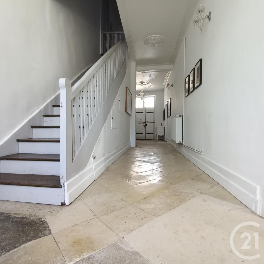 vente Maison - 6 pièce(s) - 250 m² Sauzé-Vaussais (79190)