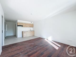  Appartement à louer 3 pièces 55 m²