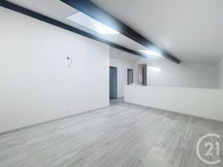  Maison à louer 4 pièces 145 m²