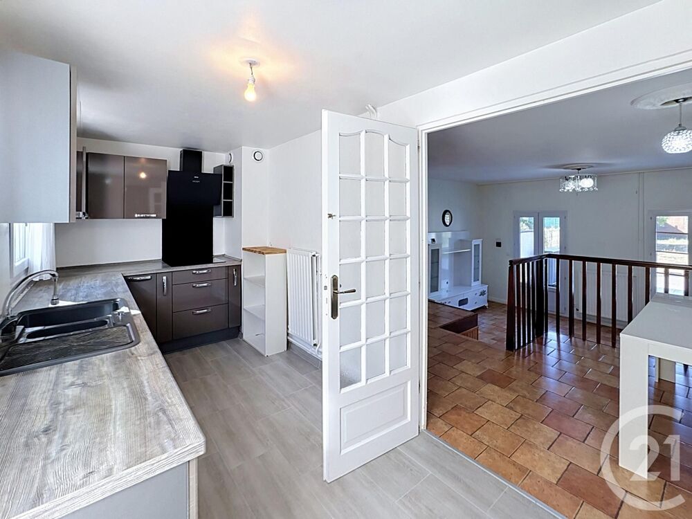Votre agence Century 21 Help'immo de La Chapelle St Mesm....