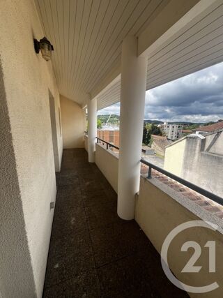  Appartement � louer 4 pi�ces 76 m�