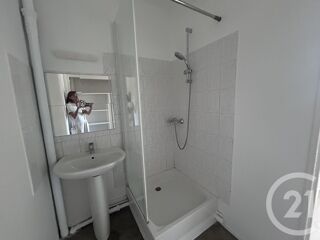  Appartement à louer 3 pièces 49 m²