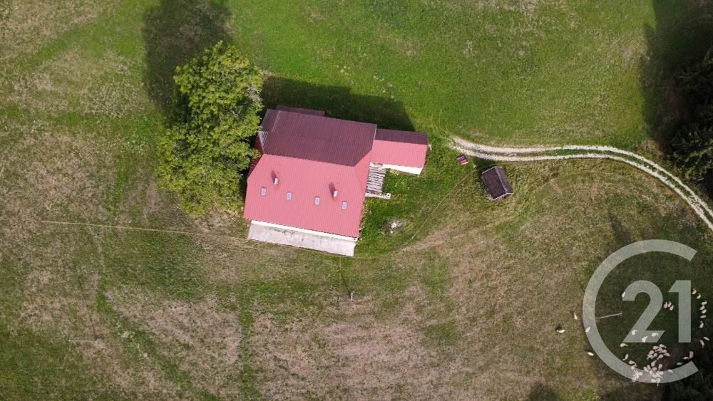 LAJOUX - Située au c½ur du Haut-Jura, dans un environnem....