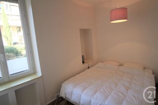  Appartement à louer 2 pièces 42 m²