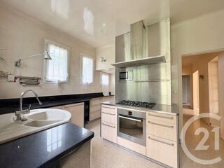  Maison � vendre 8 pi�ces 360 m�