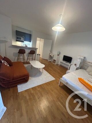  Appartement à louer 1 pièce 32 m²