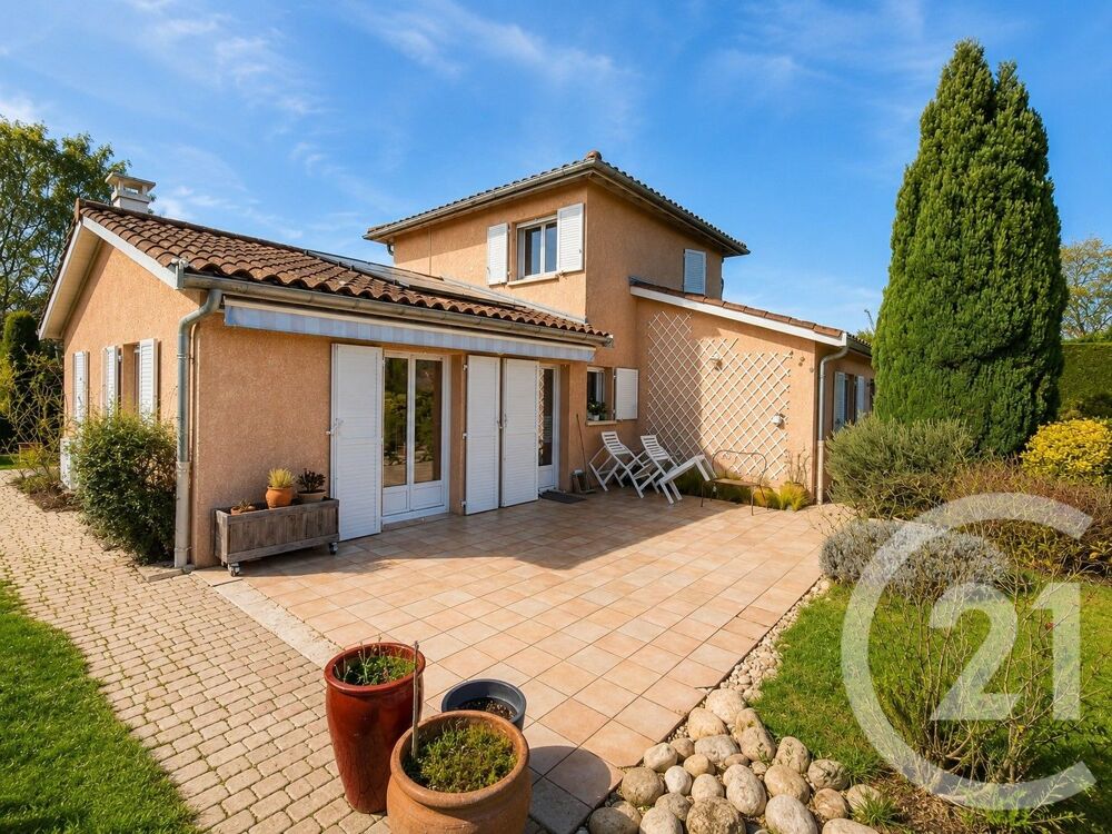 vente Maison - 6 pièce(s) - 179 m² Montmerle-sur-Saône (01090)