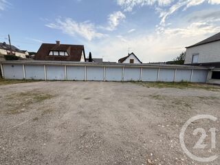  Parking / Garage à vendre 3000 m²