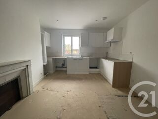  Appartement à louer 4 pièces 61 m²