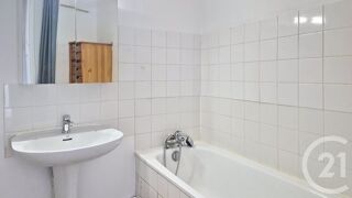  Appartement à louer 1 pièce 28 m²