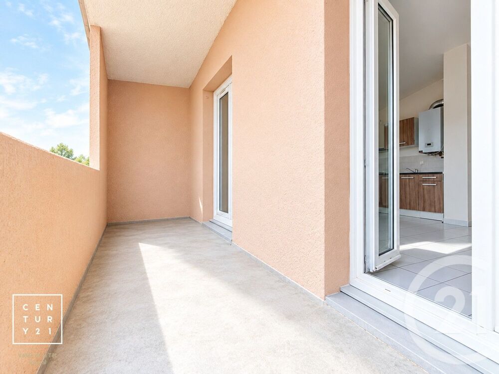 location Appartement - 2 pièce(s) - 46 m² Saint-Estève (66240)