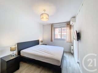  Appartement à louer 3 pièces 65 m²