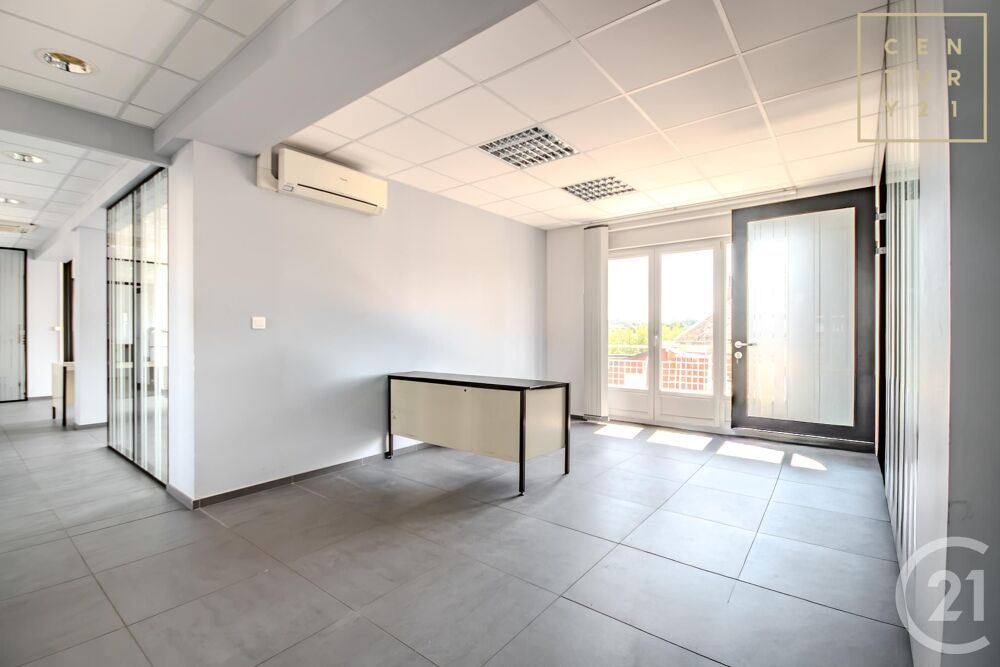 En bref : Appartement de 189 m² à vendre à Maubeuge....