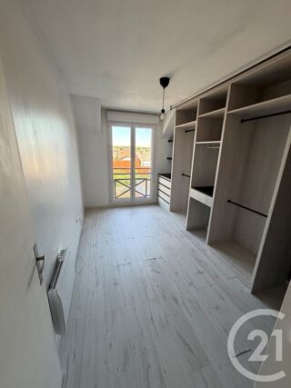  Appartement à louer 3 pièces 66 m²