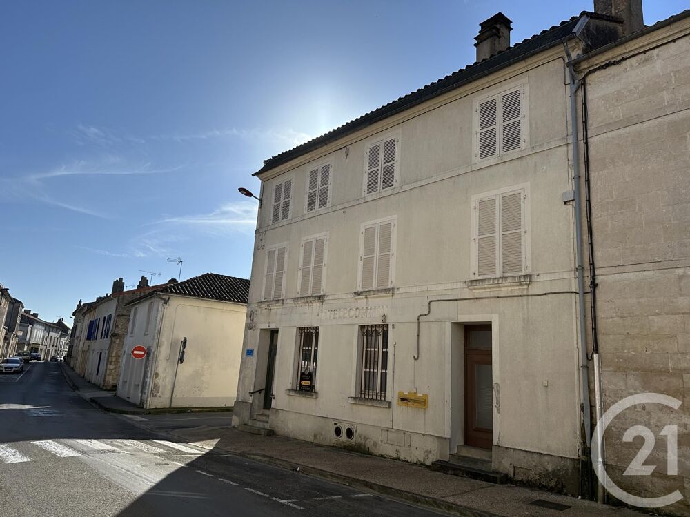 Cet ancien bureau de poste, situé dans un quartier agréa....