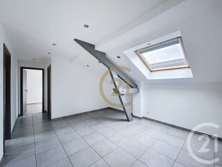 Appartement à louer 2 pièces 43 m²