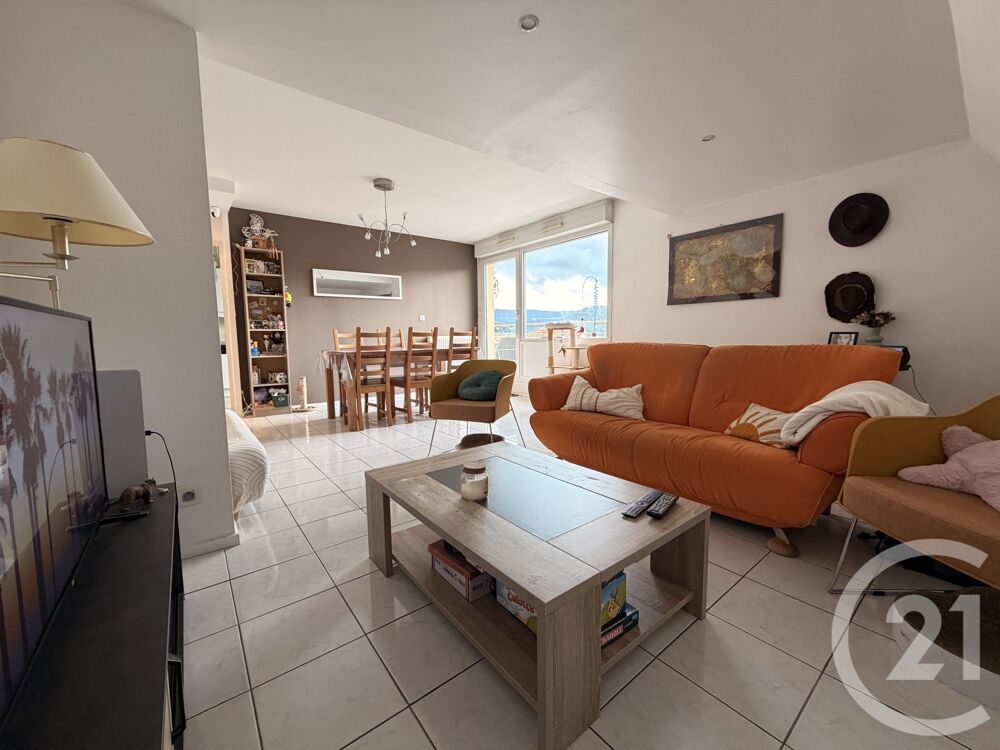 CENTURY 21 CHAPRAIS IMMOBILIER À BESANÇON VOUS PROPOSE :....