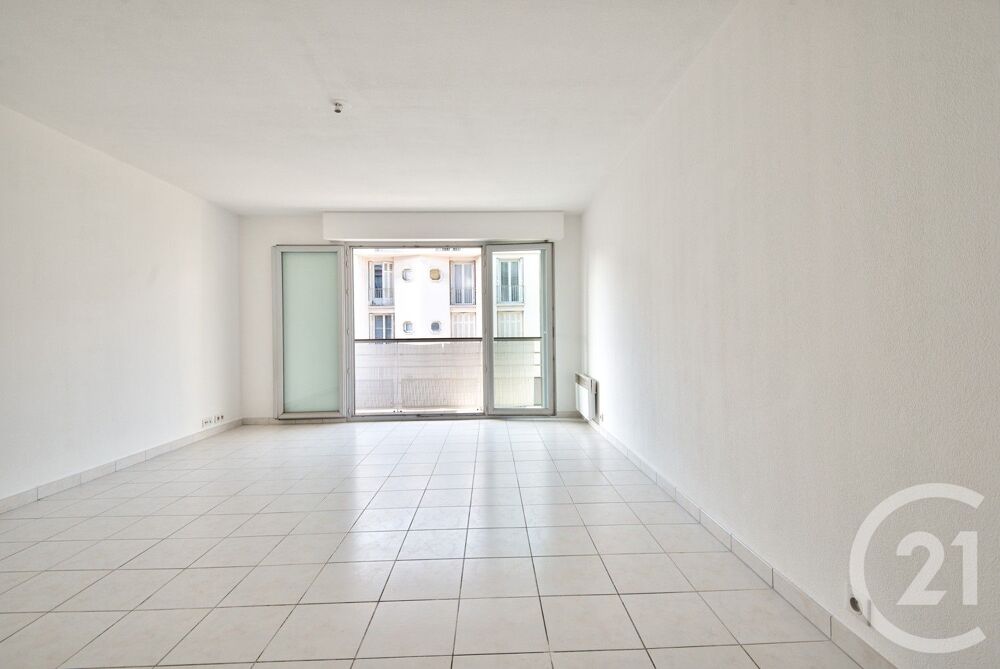 Appartement 3 pièces 74 m² · à Antibes · 74 m² · 349 000 €