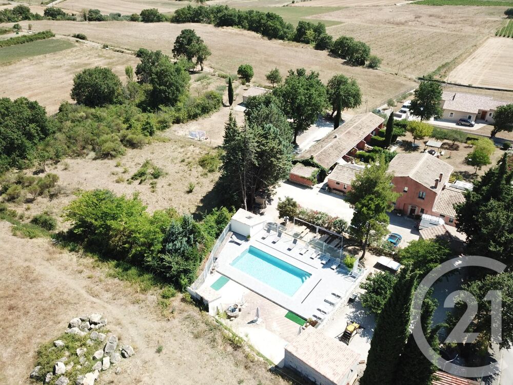 Maison 13 pièces 410 m² · à Uzes · 410 m² · 650 000 €