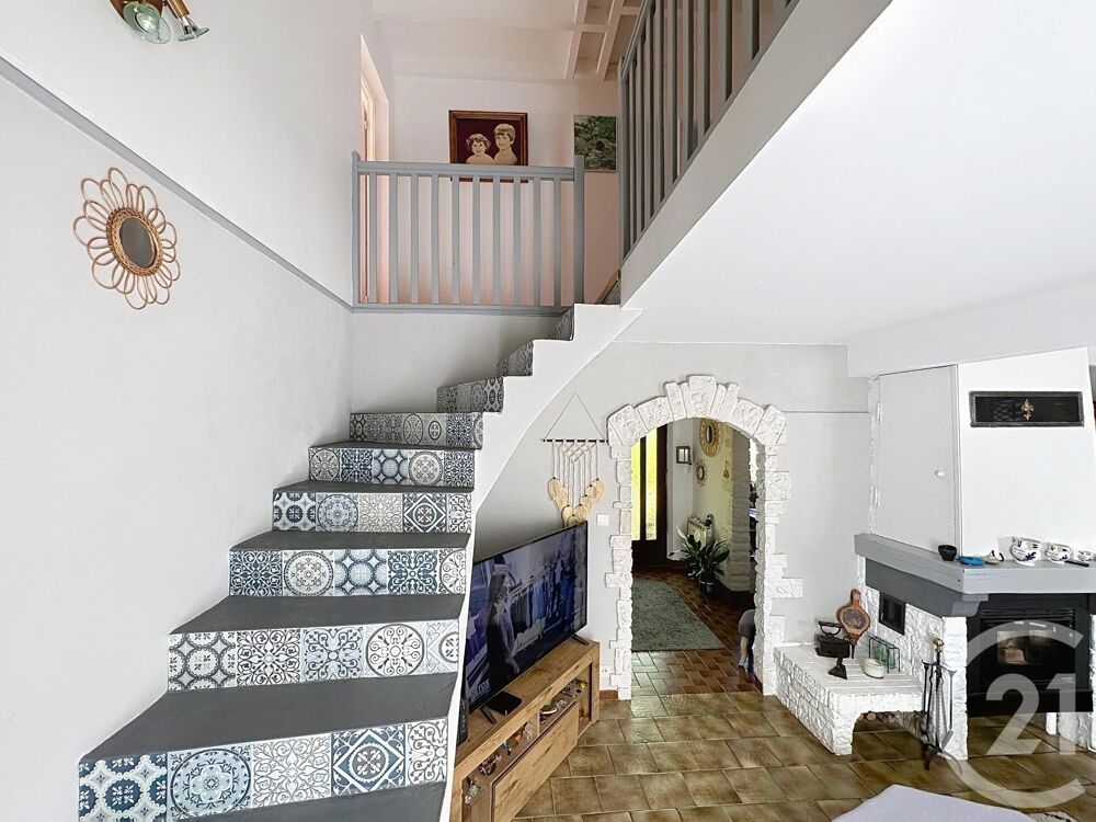 Century 21 Exincourt vous propose sur DAMBENOIS cette ch....