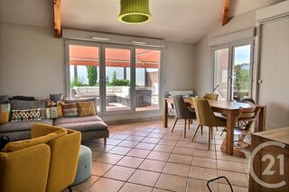  Appartement à louer 5 pièces 108 m²