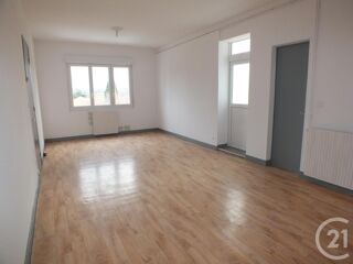  Appartement à louer 3 pièces 79 m²
