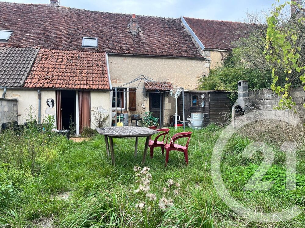 Découvrez cette maison de village de 118 m², avec son ja....